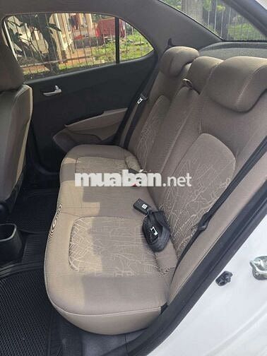 Hyundai I10 Sedan Bản đủ Trắng 11000 km