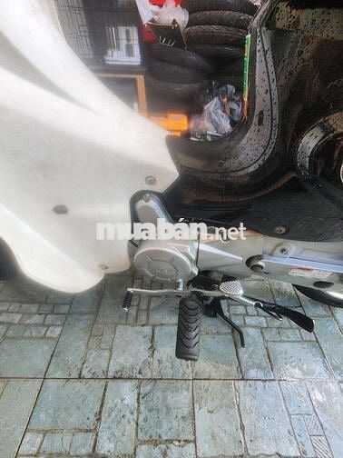 Honda Super Cub 50 2023 Trắng Đen