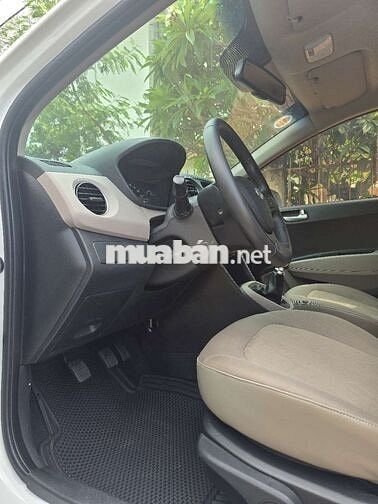 Hyundai I10 Sedan Bản đủ Trắng 11000 km