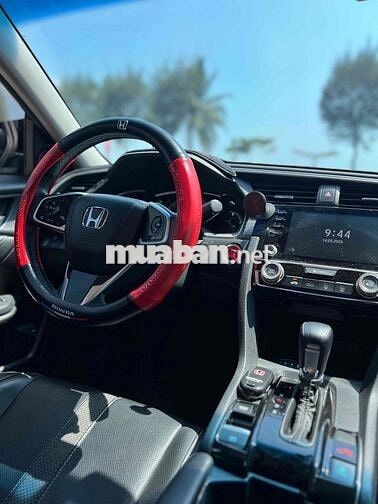Honda Civic 2020 1.8 G Đen 9500 km