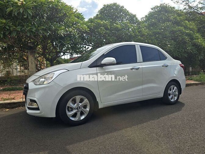 Hyundai I10 Sedan Bản đủ Trắng 11000 km