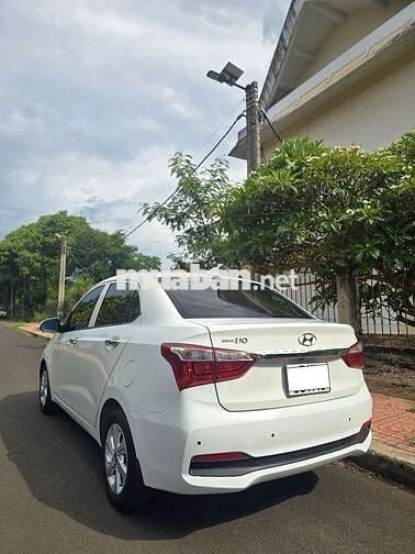 Hyundai I10 Sedan Bản đủ Trắng 11000 km