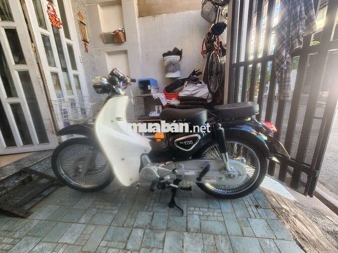 Honda Super Cub 50 2023 Trắng Đen