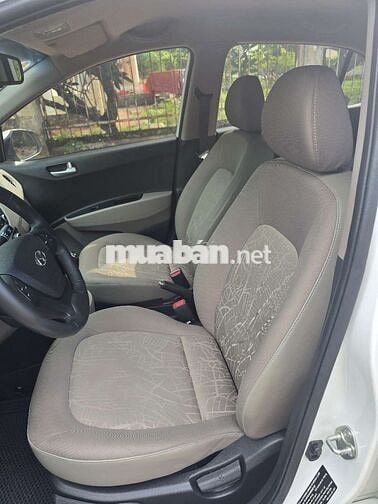 Hyundai I10 Sedan Bản đủ Trắng 11000 km
