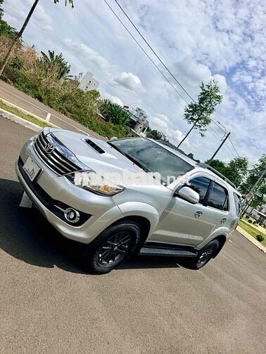 Toyota Fortuner 2016 Số sàn Bạc