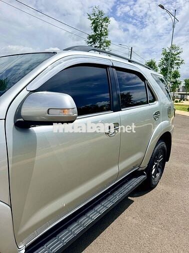 Toyota Fortuner 2016 Số sàn Bạc