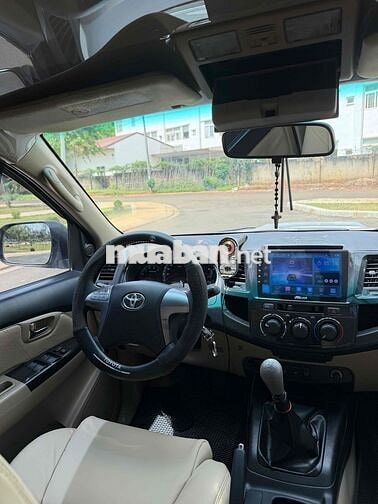 Toyota Fortuner 2016 Số sàn Bạc
