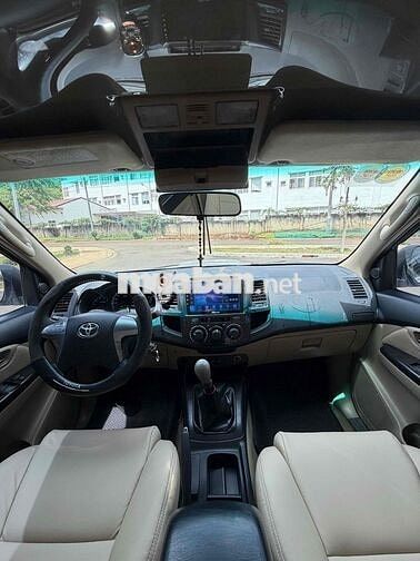 Toyota Fortuner 2016 Số sàn Bạc