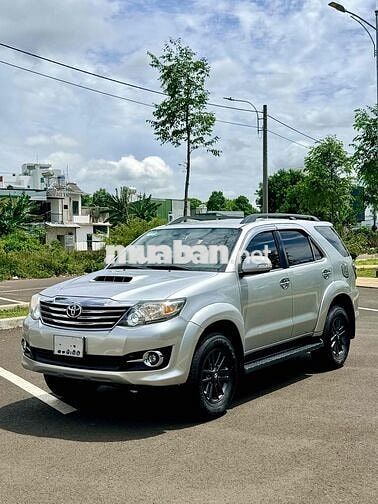 Toyota Fortuner 2016 Số sàn Bạc