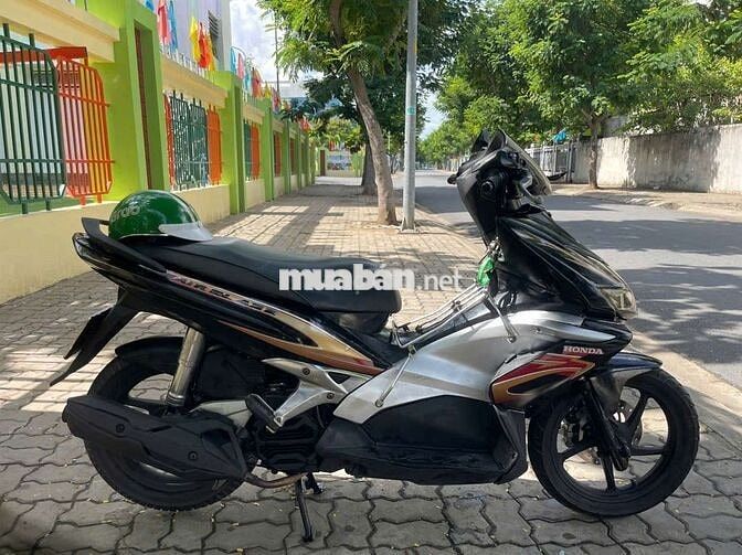 Honda Air Blade 110Fi Đen bạc