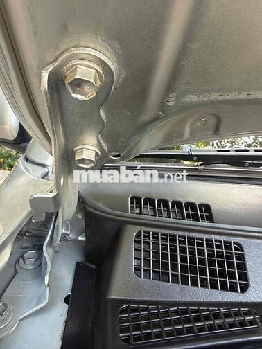 Toyota Fortuner 2015 2.4G Bạc