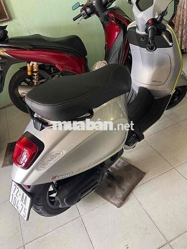 Piaggio Vespa Tech 150 2025 Bạc