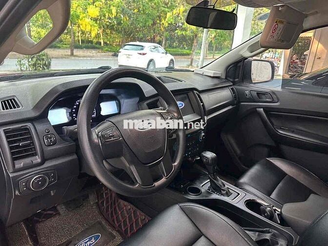Ford Everest 2019 Ambiente AT Đen