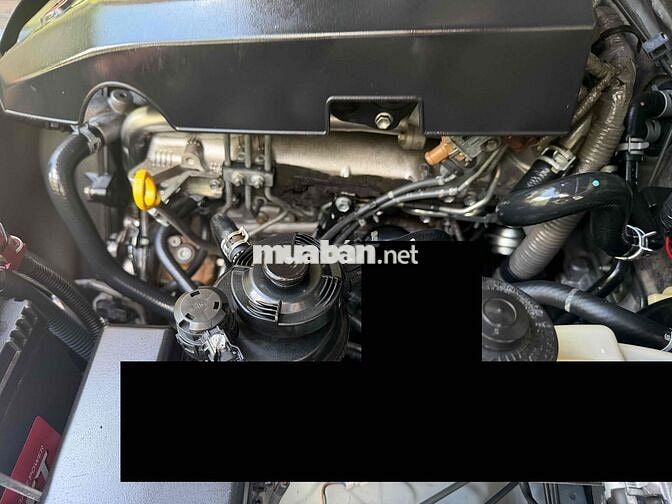Toyota Fortuner 2015 2.4G Bạc