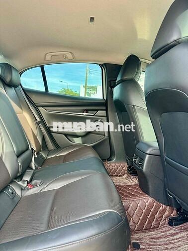 Mazda 3 2023 1.5L Luxury 3.800km Trắng