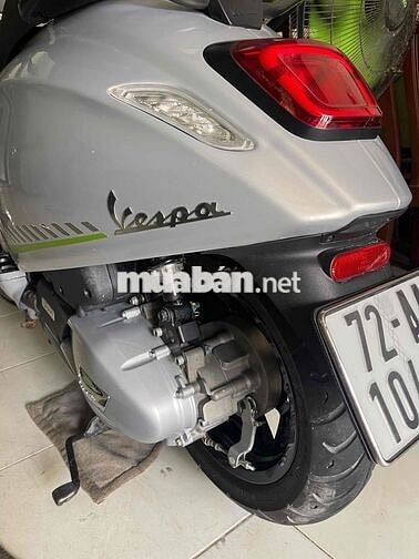 Piaggio Vespa Tech 150 2025 Bạc