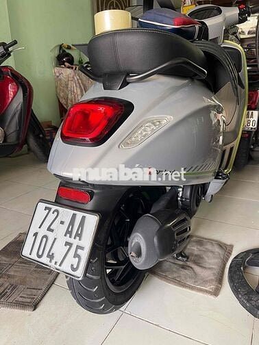 Piaggio Vespa Tech 150 2025 Bạc