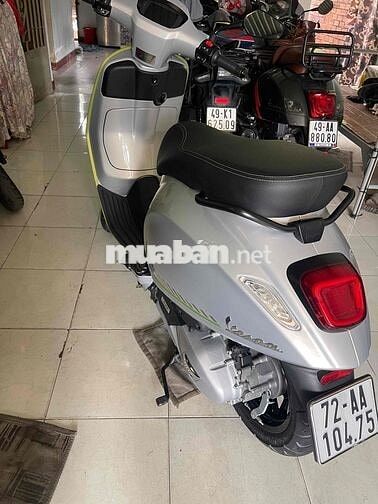 Piaggio Vespa Tech 150 2025 Bạc