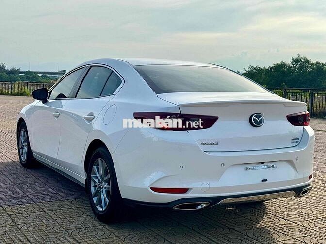 Mazda 3 2023 1.5L Luxury 3.800km Trắng