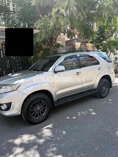 Toyota Fortuner 2015 2.4G Bạc
