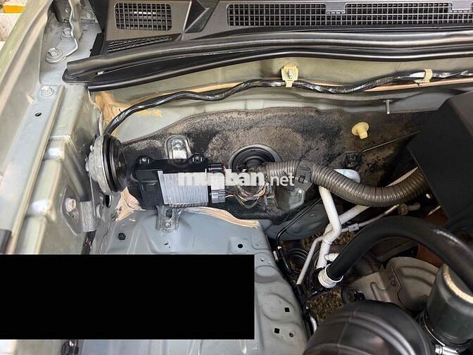 Toyota Fortuner 2015 2.4G Bạc