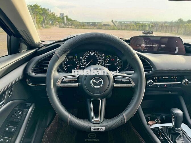 Mazda 3 2023 1.5L Luxury 3.800km Trắng