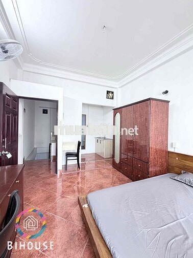 STUDIO BAN CÔNG LỚN - FULL NỘI THẤT MỚI  NGAY TRUNG TÂM PHÚ NHUẬN