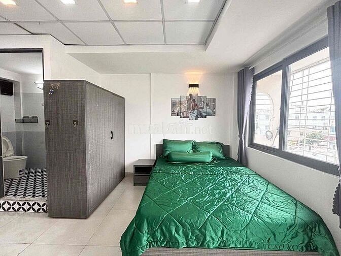 STUDIO BAN CÔNG LỚN - FULL NỘI THẤT MỚI  NGAY TRUNG TÂM PHÚ NHUẬN