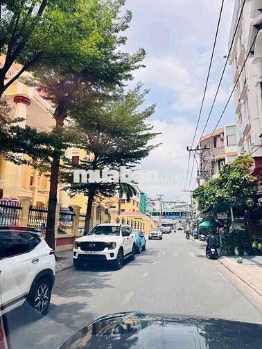 Hai mặt hẻm oto, ngay VX Hàng Xanh, sổ vuông, 75m2 chỉ 10 tỷ 999 tl