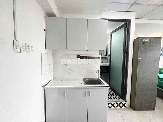 STUDIO BAN CÔNG LỚN - FULL NỘI THẤT MỚI  NGAY TRUNG TÂM PHÚ NHUẬN