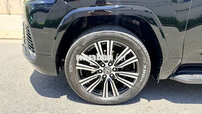 Lexus LX600 Urban 2024 Đen 15.500km
