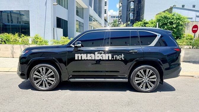 Lexus LX600 Urban 2024 Đen 15.500km