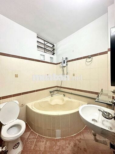 Nhà trệt 2PN có nội thất đường Trần Văn Nghiêm chỉ 6,5 triệu