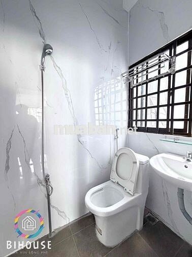 STUDIO BAN CÔNG LỚN - FULL NỘI THẤT MỚI  NGAY TRUNG TÂM PHÚ NHUẬN
