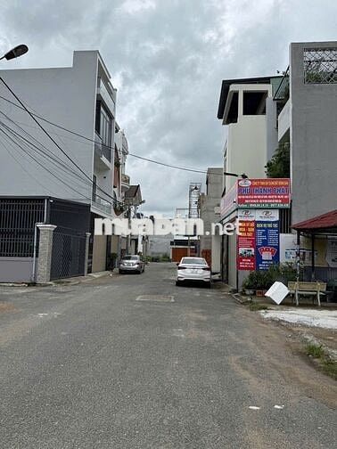 Chính chủ bán căn nhà mới ngang 8m rộng rãi, trả trước chỉ 500 triệu