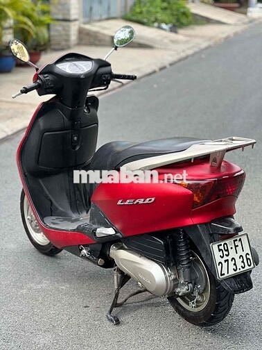 Honda Lead 2012 mau đỏ mờ moi len ken 90 %