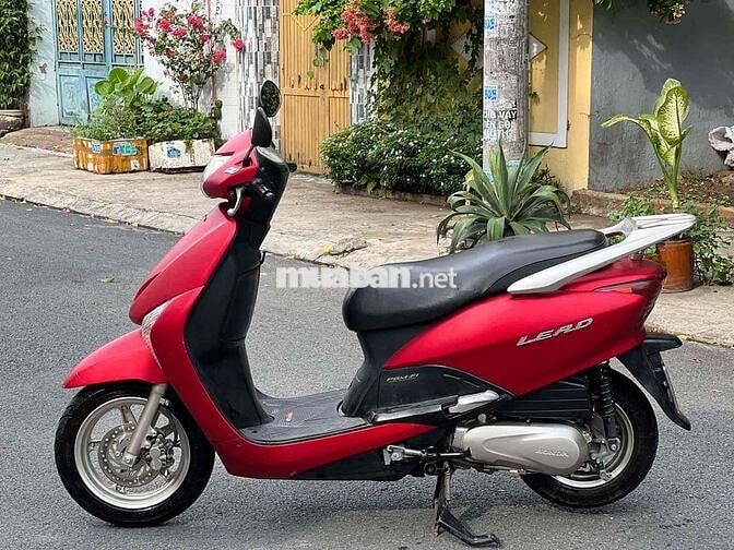Honda Lead 2012 mau đỏ mờ moi len ken 90 %