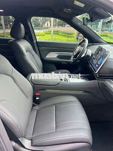 Xe điện VinFast VF9 Eco 2025 Trắng
