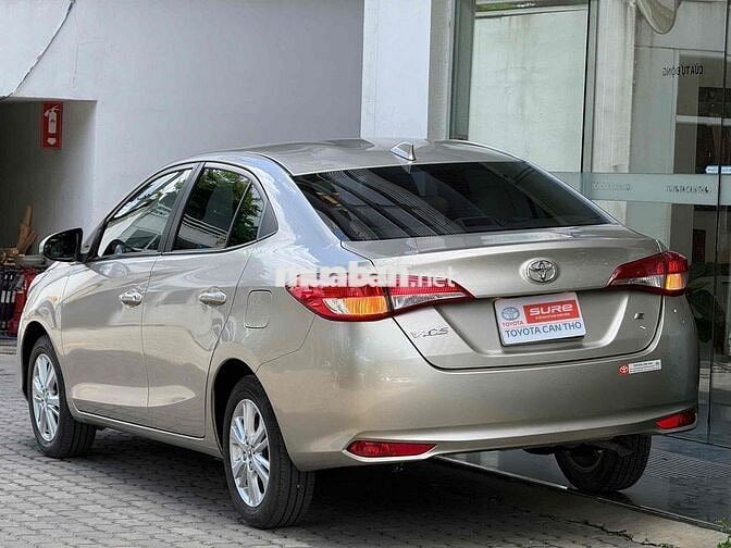 Toyota Vios Vàng cát Số sàn