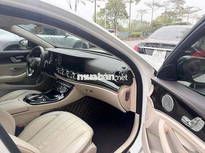Mercedes Benz E Class 2017 E250 - 98000 km