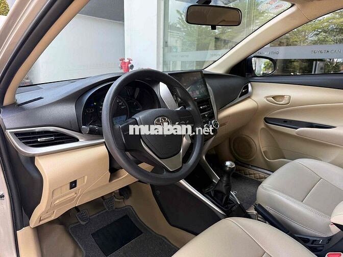 Toyota Vios Vàng cát Số sàn