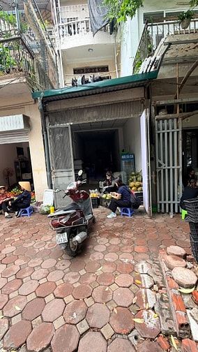 Cho thuê cửa hàng và nhà ở dài hạn, diện tích 63 m2, nhà 3 tầng