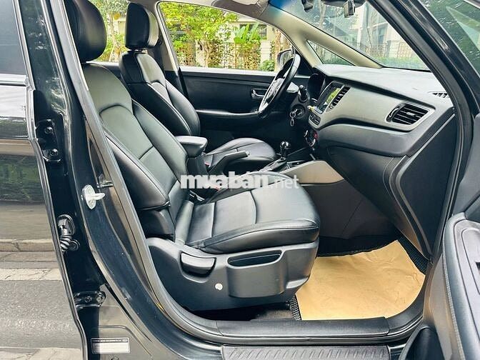 Kia Rondo 2015 2.0 GAT Đen 13 vạn km