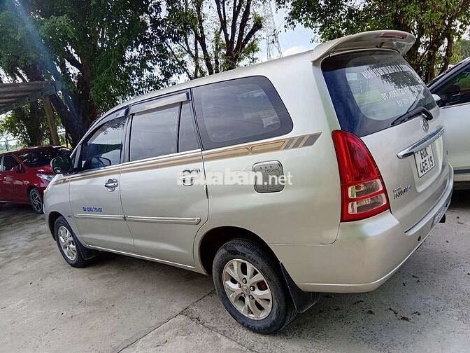 Toyota Innova 2006 Bạc 8 chỗ