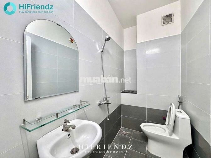 Cách ĐHSP Q5 chỉ 8p đi xe, đường xe 3 gác, cửa sổ trời thoáng mát rộng
