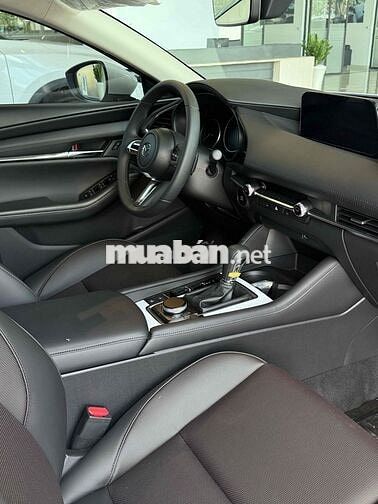 Mazda3 Luxury 2026 zá mới dưới 600 195tr nhận xe
