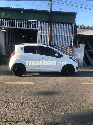 Chevrolet Spark Trắng 99025 km số tự động