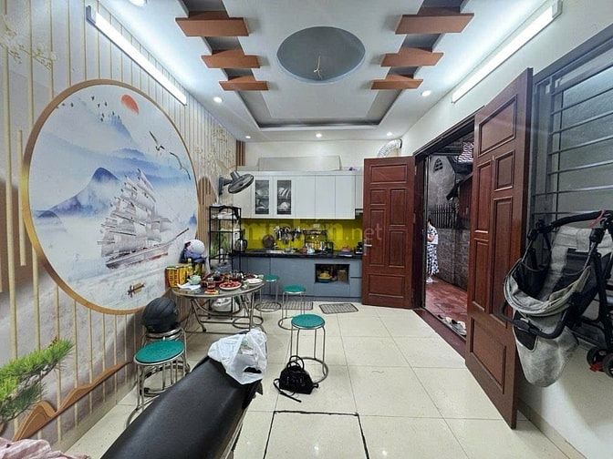 SIÊU PHẨM TRẦN CUNG - GẦN Ô TÔ - MẶT TIỀN RỘNG - BAY NHANH. 