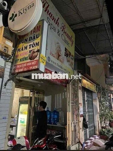 Quán ăn bán mang về cần 5 nam làm đồ ăn cho shiper