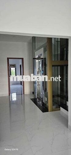 Nhà vs Mb mới xây có thang máy 